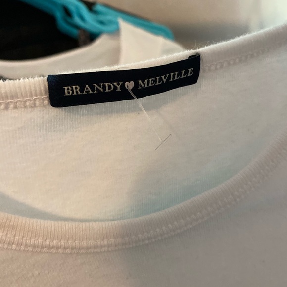 Bundle of three rare Brandy Melville crop tops! - Picture 2 of 10